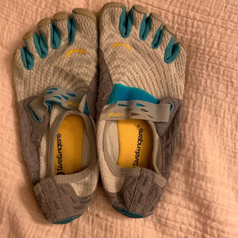 Light Blue and Gray Vibram Five Fingers Size 6